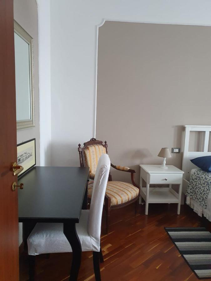 Ospitalita Il Noce Bed & Breakfast Brusciano Bagian luar foto