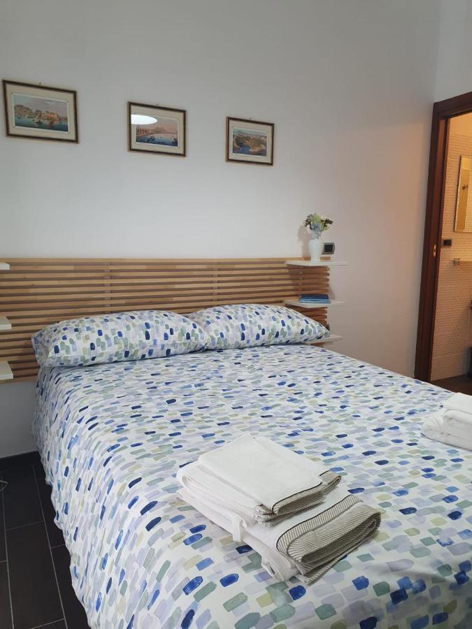 Ospitalita Il Noce Bed & Breakfast Brusciano Bagian luar foto
