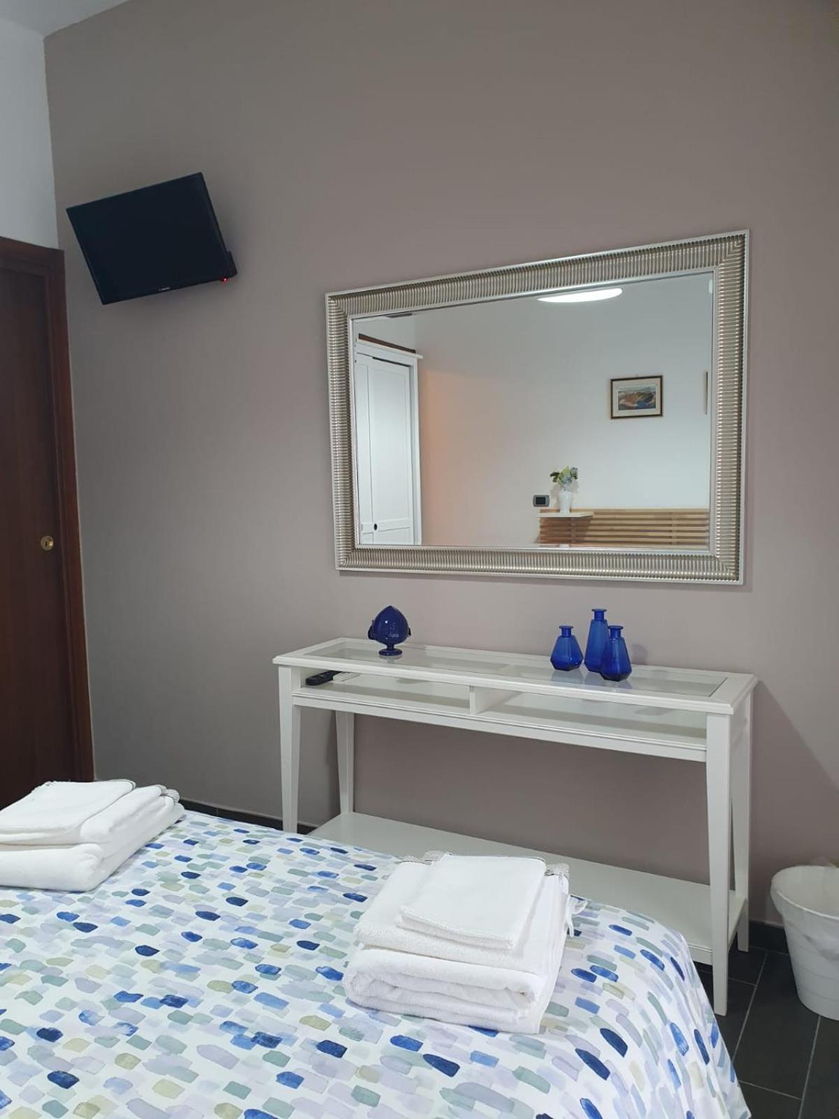 Ospitalita Il Noce Bed & Breakfast Brusciano Bagian luar foto